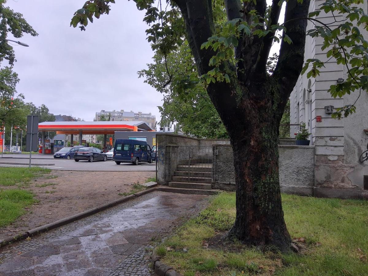 Noclegi Przy Dworcu Pkp Wrocław Kültér fotó
